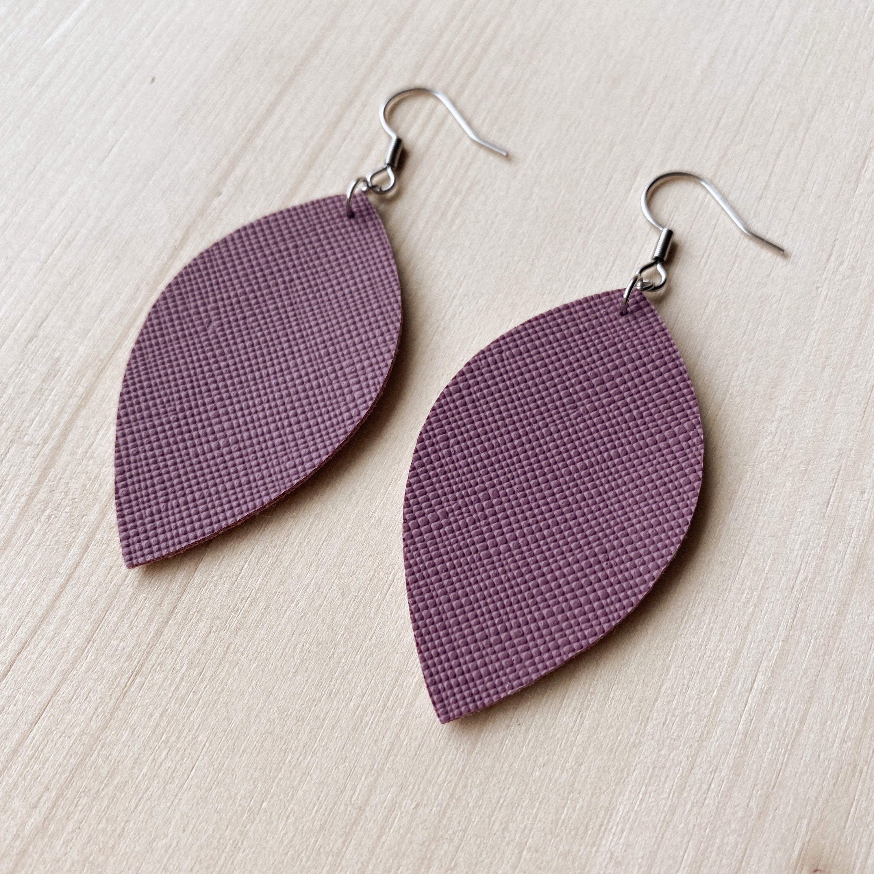 Leaf Earrings - Lilac